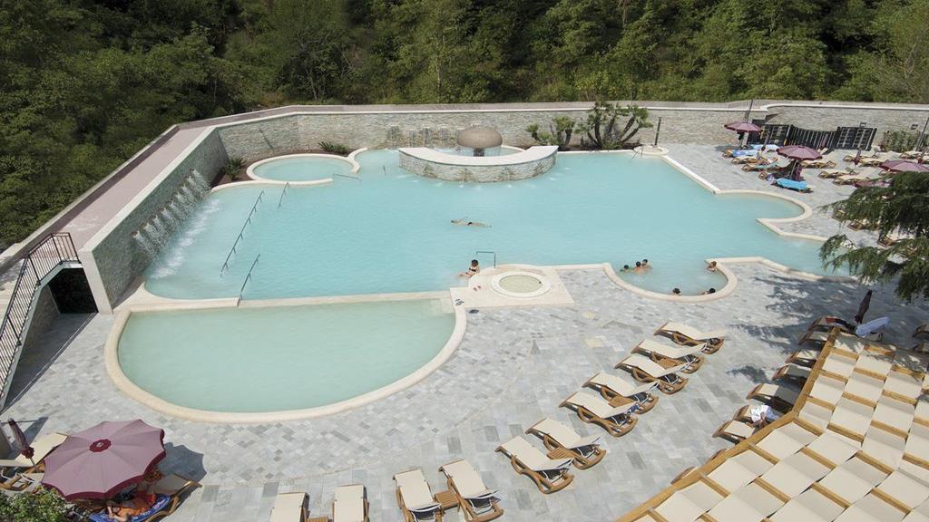 Complesso Termale Vescine Hotel Castelforte Exterior foto