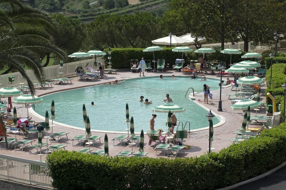 Complesso Termale Vescine Hotel Castelforte Exterior foto